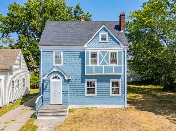 20111 Mountville Dr, Maple Heights, OH 44137