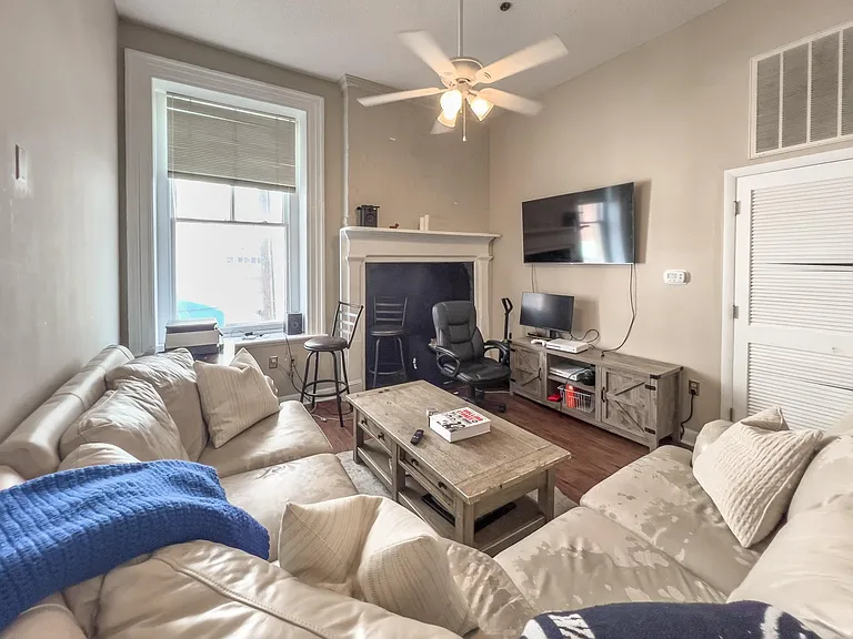 151 Calhoun St #D — Photo 8