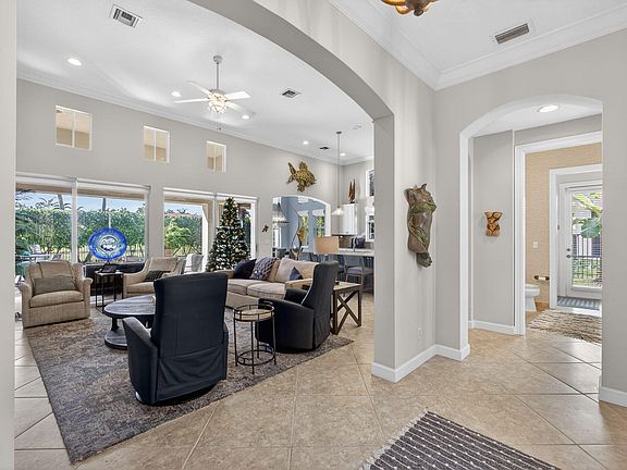 4th image of 1309 Sonoma Court