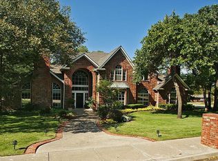 1901 Mission Hills Cir, Edmond, OK 73025