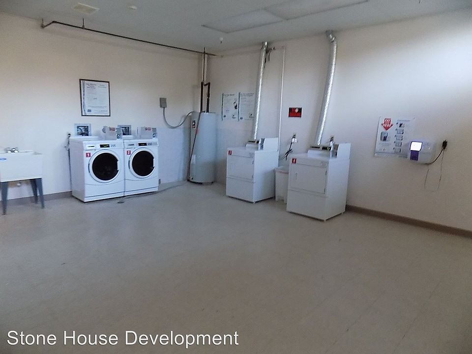 2nd image of 530 Maiden St APT 05