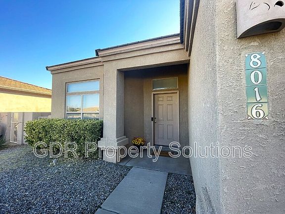 3rd image of 8016 Oso Escondido Dr NE