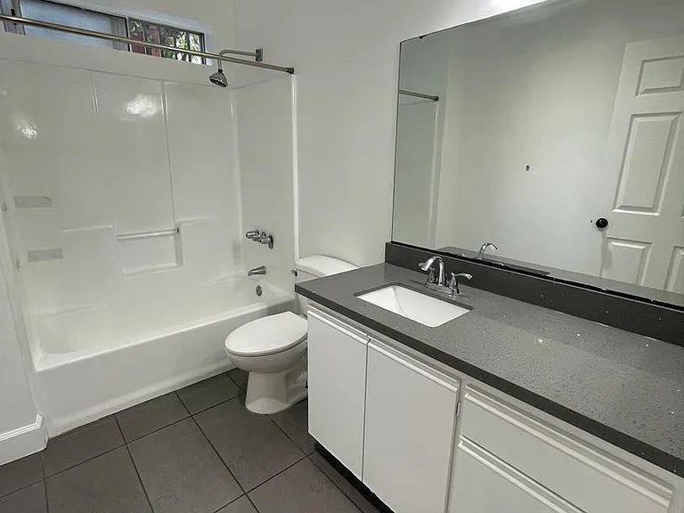 3101 Eagle Rock Blvd — Photo 47
