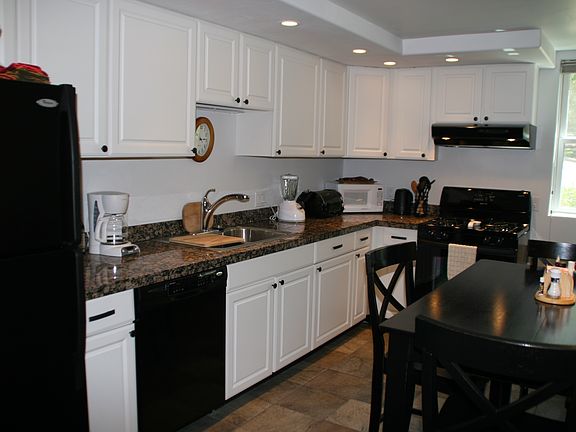 Dining/Kitchen