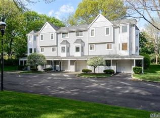 18 Highland Mews, Glen Cove, NY 11542