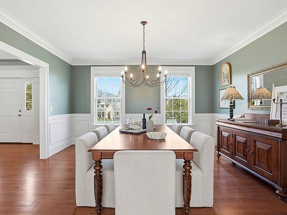 2nd image of 21 Chadbourne Rd