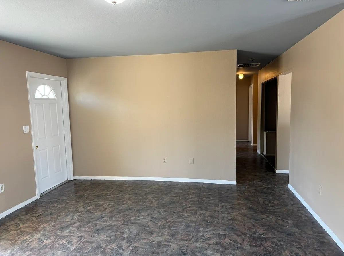 Building Photo - 2781 Greendale Rd