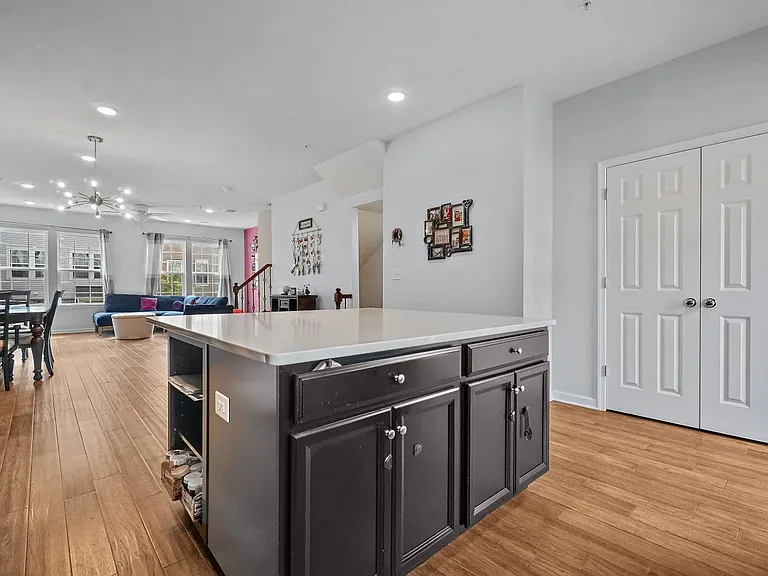 106 Truman Dr — Photo 18