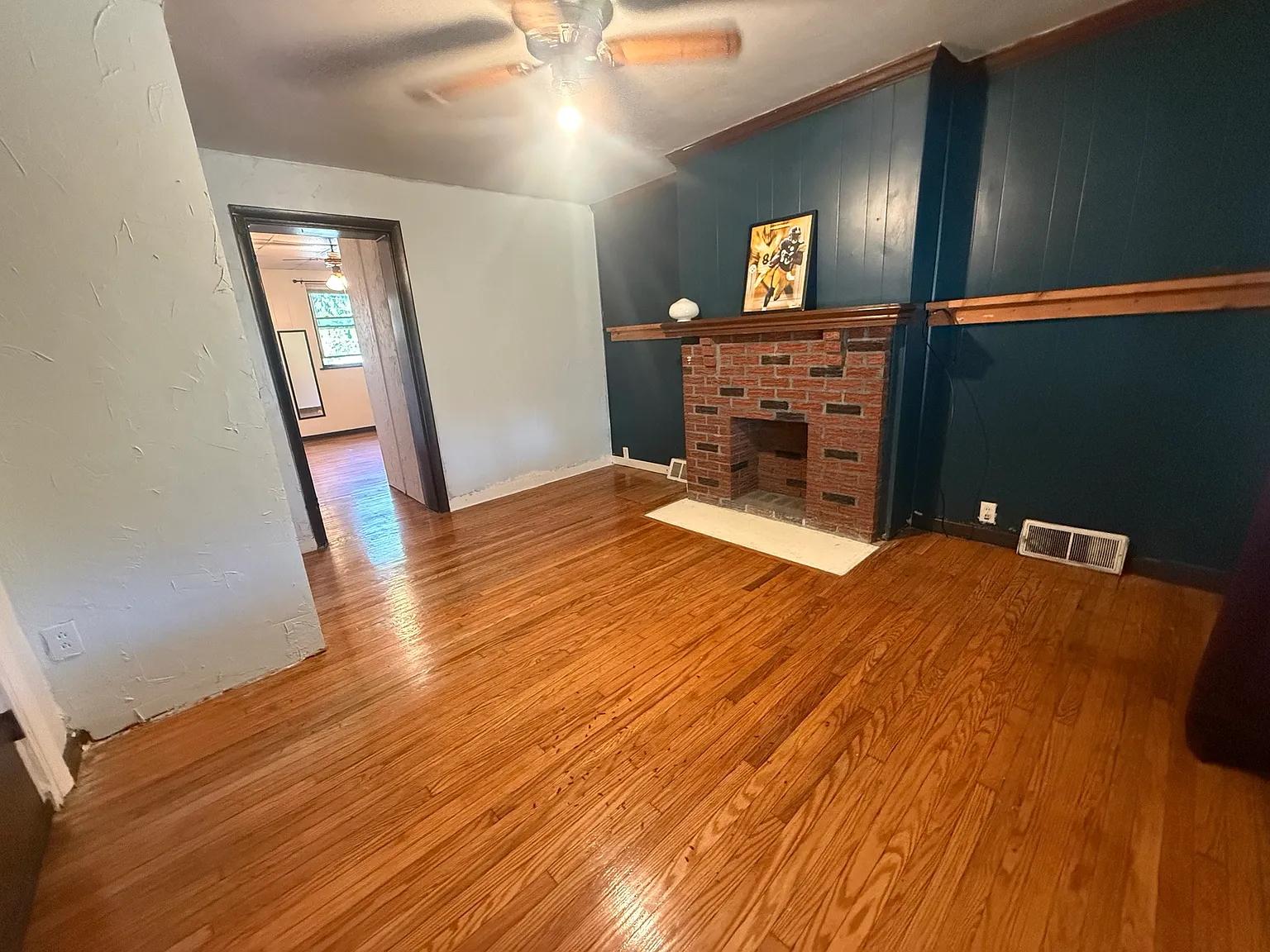 1 bed, 800 sqft, $1,095 — Photo 2