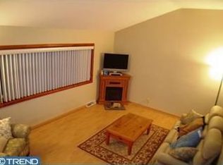 10 Merion Rd, Newark, DE 19713