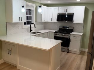 12 Yorktown Rd #A, North Kingstown, RI 02852