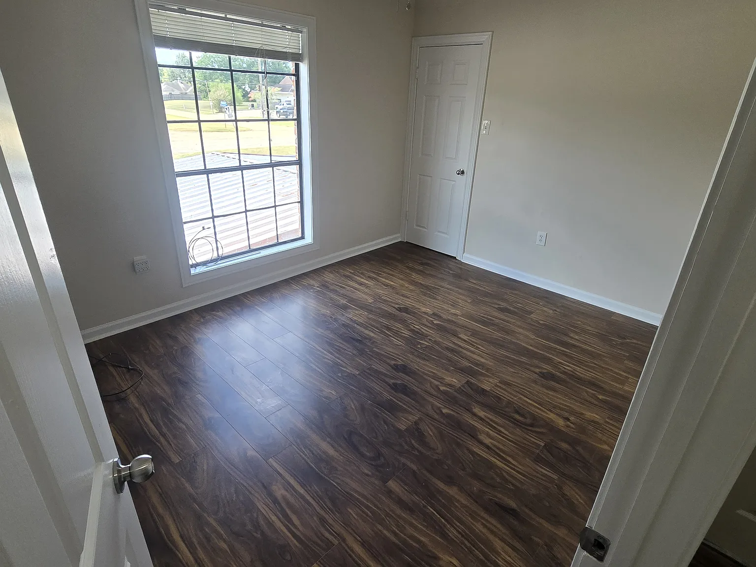2 bed, 2.5 bath, 1193 sqft, $1,100 — Photo 2