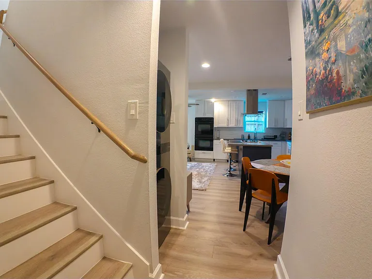 10326 Meadow Lake Ln — Photo 6