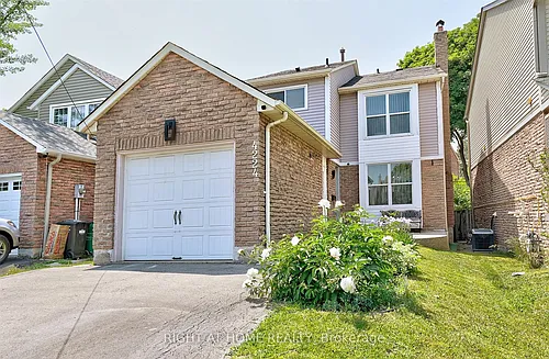 4224 Trapper Cres Photo 1