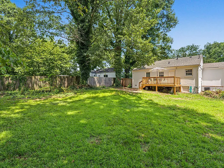 1391 Lorenzo Dr SW — Photo 8