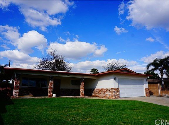 17616 Ivy Ave Fontana Ca. 92335