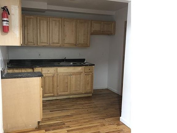 5th image of 947 Fteley Ave APT 3B