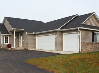 7022 Dupre Rd, Centerville, MN 55038