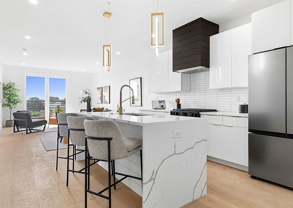 1st image of 66 McGrath Hwy #508