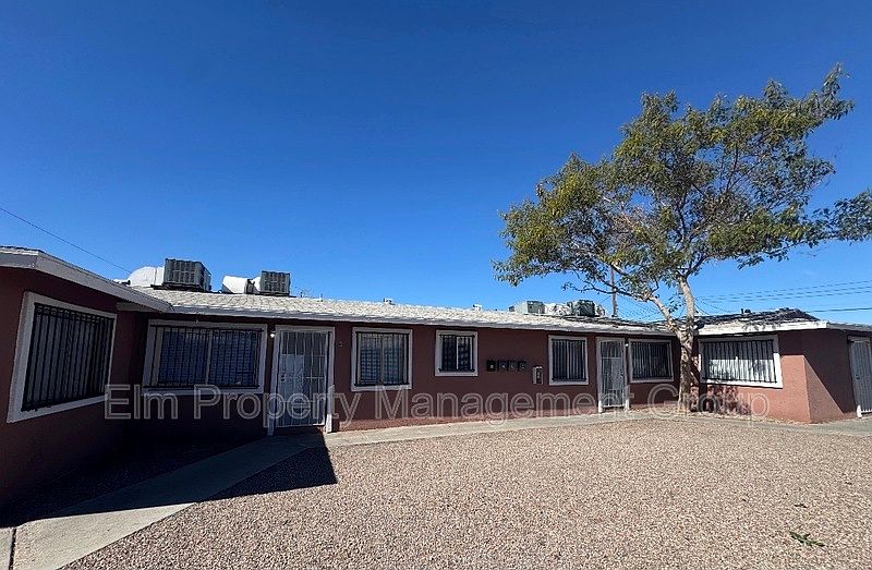 1st image of 2605 E Cedar Ave #4