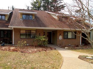 719 Charlemagne Blvd, Battle Creek, MI 49017