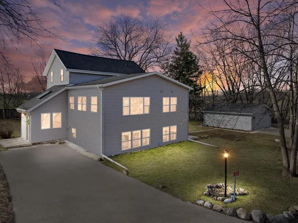 512 Clarence ROAD, De Forest, WI 53532