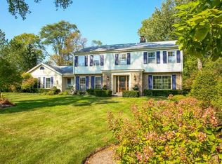 1812 S Wilson Dr, Lake Forest, IL 60045