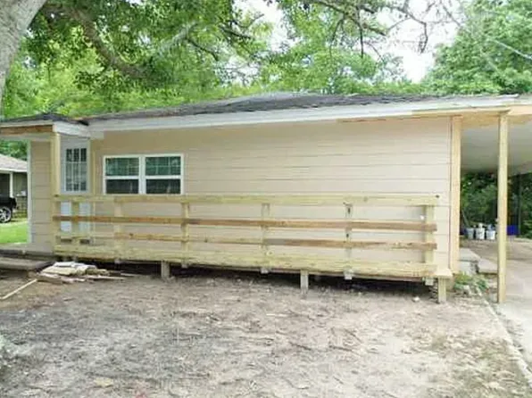 109 Twin Cedar Ave, Long Beach, MS 39560