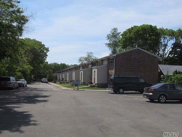 1st image of 62 Oak St APT 5B