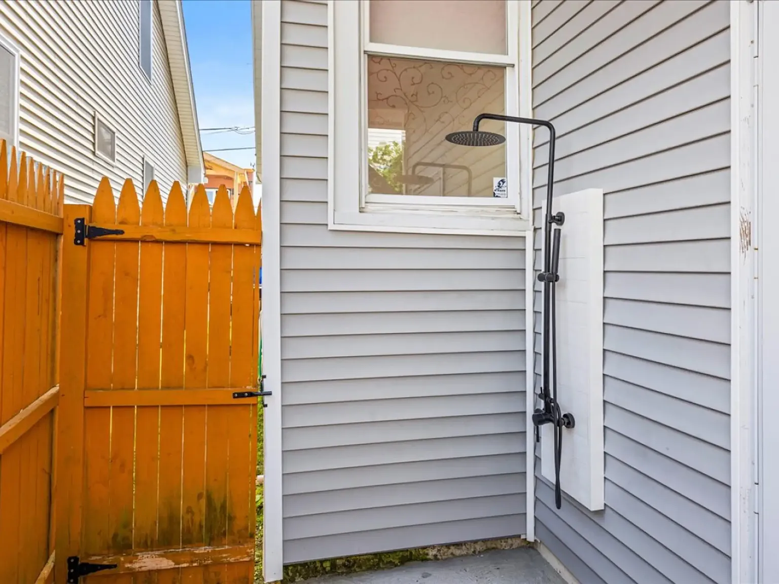 5 bed, $2,250 — Photo 3
