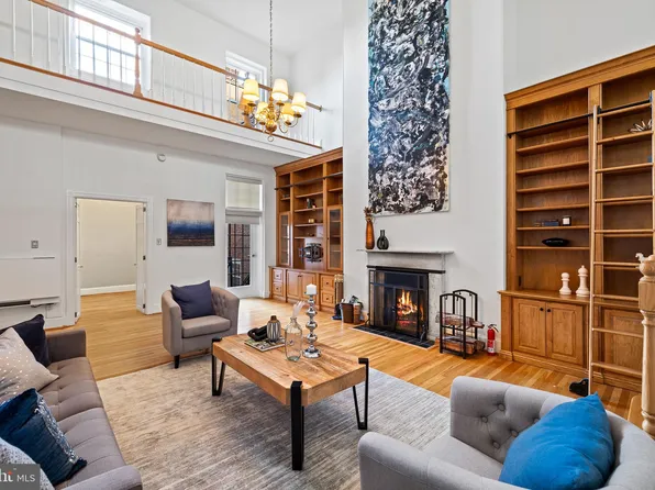 1008-20 Spruce St #3F, Philadelphia, PA 19107