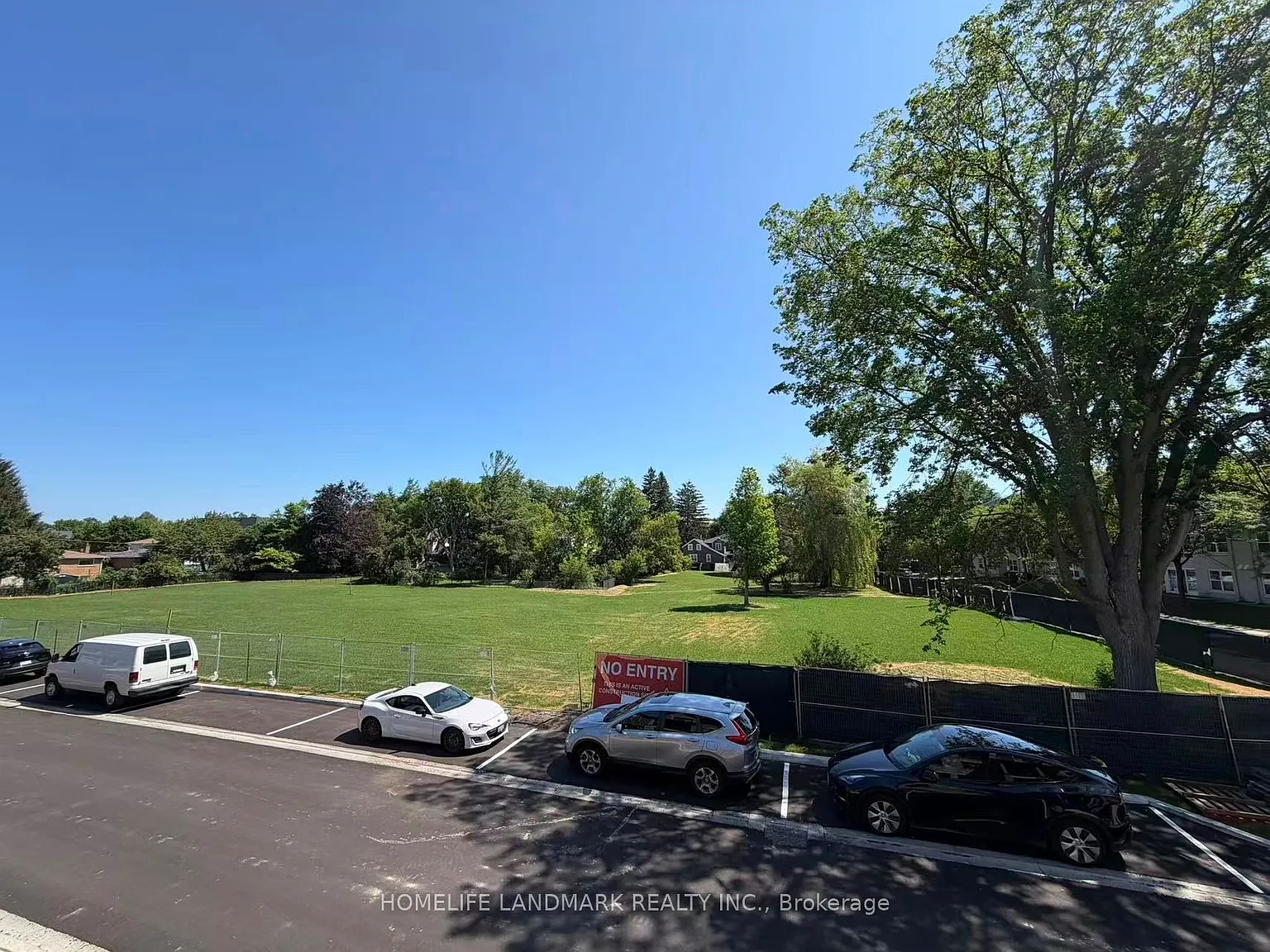 3 bed, $3,580 — Photo 4