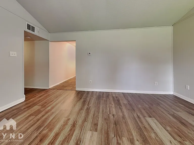 703 Marlow Pl — Photo 7