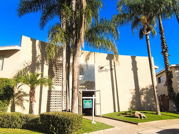 2nd image of 921 S Park Cir APT 4