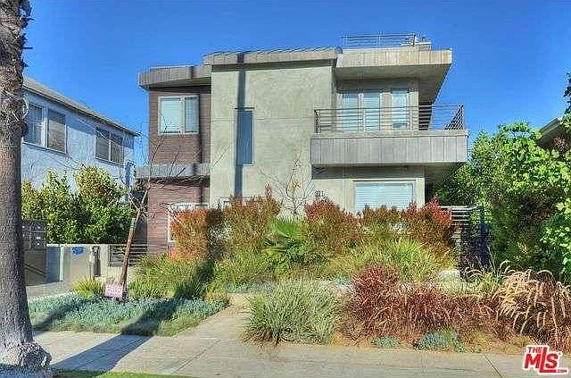 1st image of 811 19th St APT 3