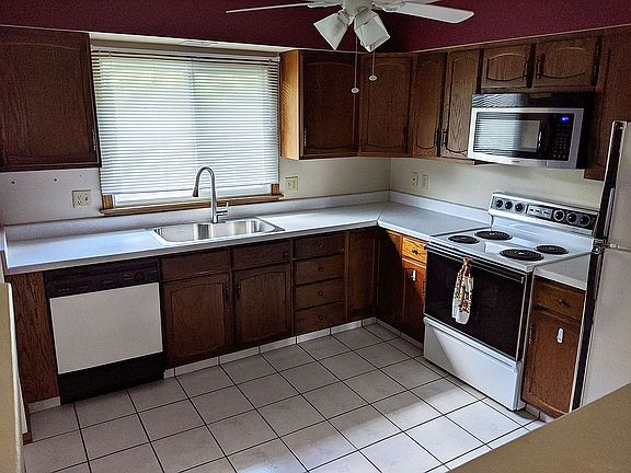 Kitchen in South unit