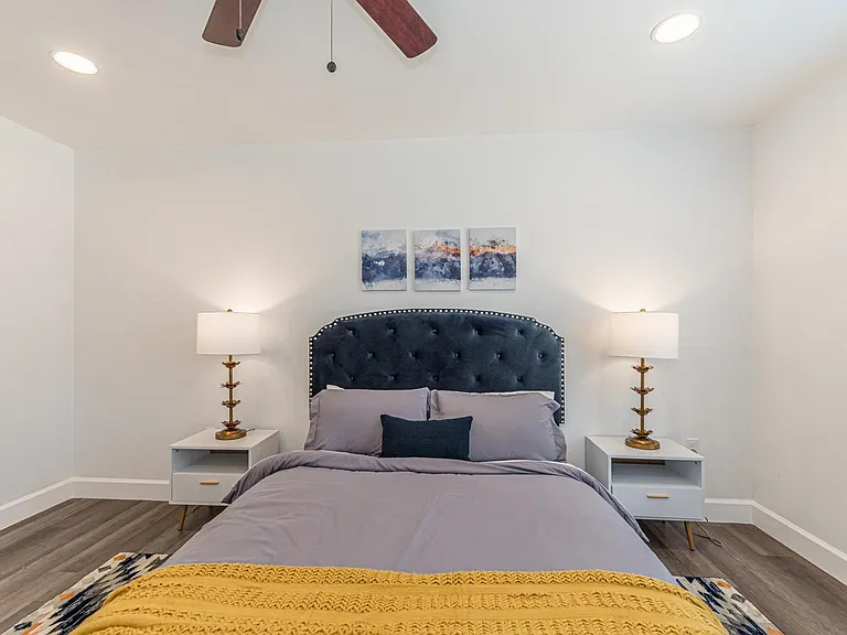 7605 Bennett Ave — Photo 6