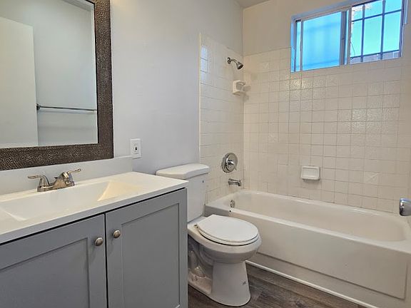 5th image of 4476 Marlborough Ave APT 5