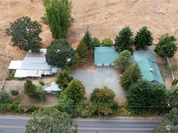 8310 Harts Lake Road S, Roy, WA 98580