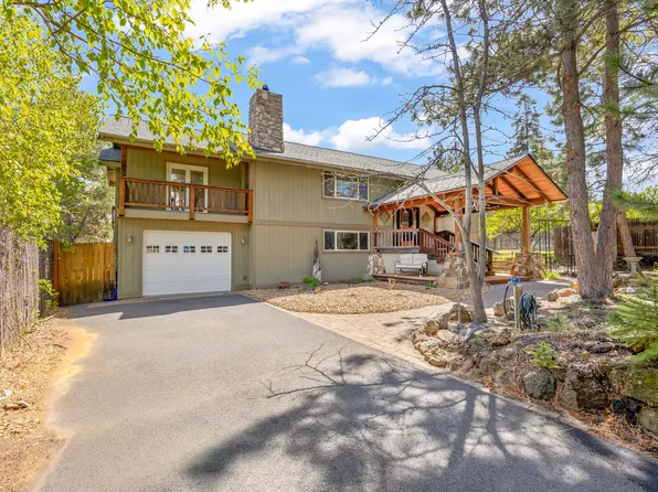 2236 NE Meadow Ln, Bend, OR 97701