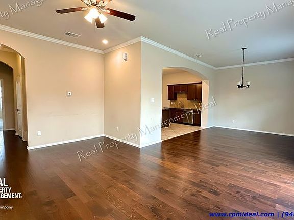5th image of 4611 Amal Saleh Dr