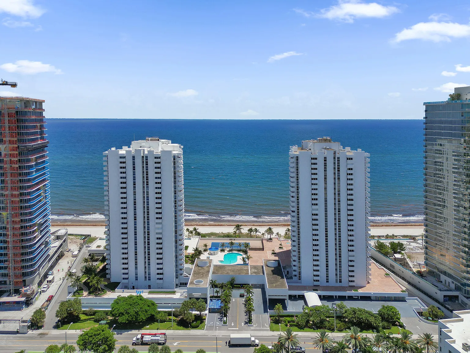 2 bed, 2.0 bath, 1630 sqft, $5,000 — Photo 1
