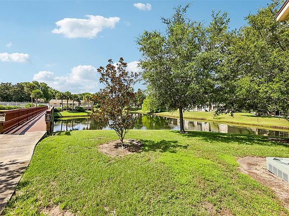 3rd image of 124 RESERVE CIRCLE #100
