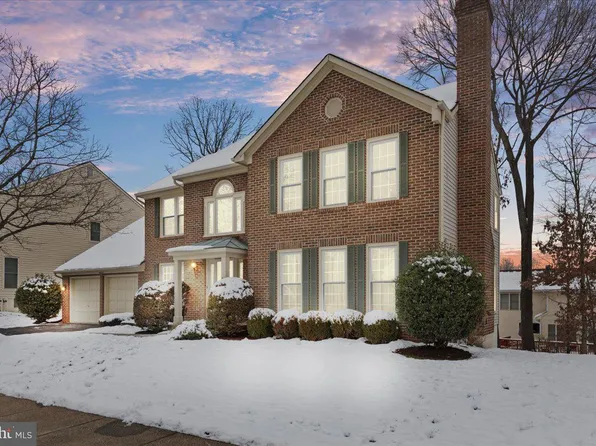 14220 Rock Canyon Dr, Centreville, VA 20121