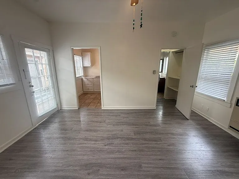 1058 Molino Ave — Photo 11