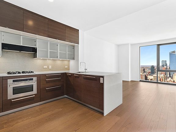 4th image of 100 W 31st St APT 38G