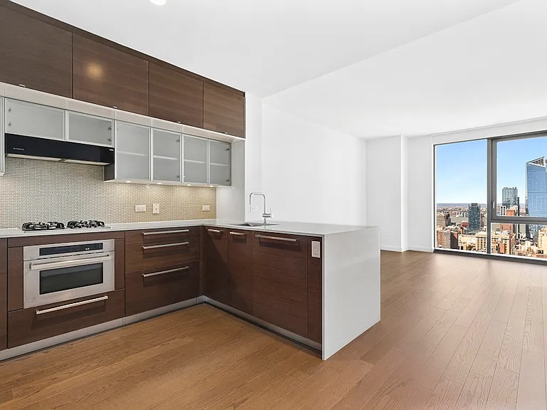 100 W 31st St #41F — Photo 3