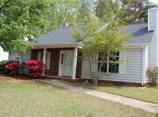 4612 Pine Cove Rd, Greensboro, NC 27410