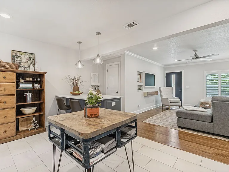 488 E Olmos Dr #1 — Photo 15