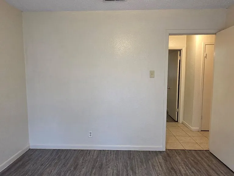 Tammy Lynn Dr 308 — Photo 9